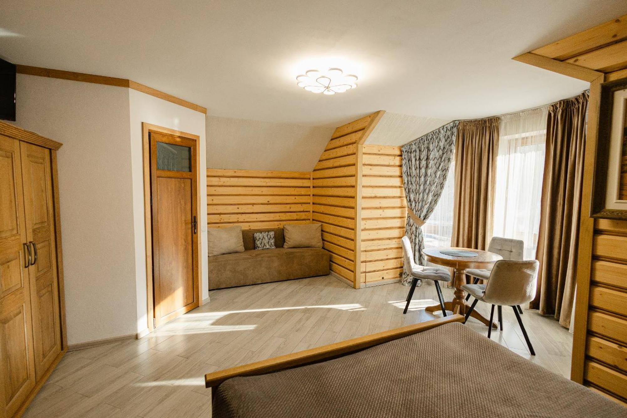 Zatyshok Nad Prutom Hotel Bukovel Bagian luar foto