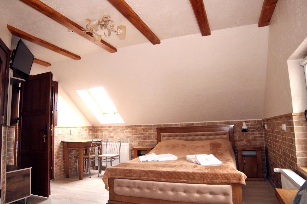 Zatyshok Nad Prutom Hotel Bukovel Bagian luar foto